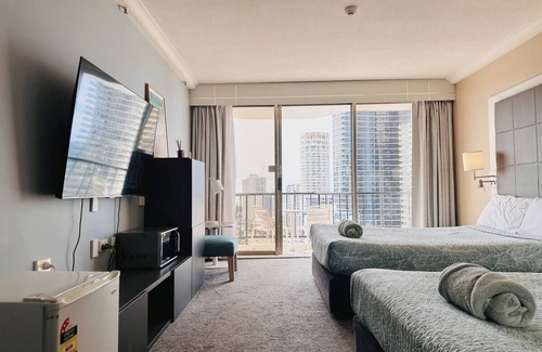 Surfers Paradise Hotel | Mantra on View Ocean Escape at Surfers Paradise