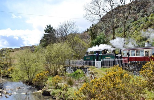 Tanygrisiau Cottage | Many family attractions and outdoor pursuits are close to this delightful cottage, which lies just 1