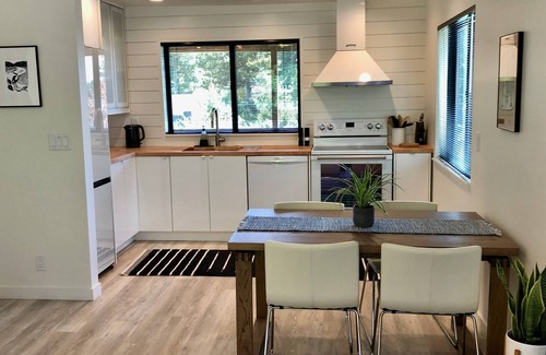 Manzanita House | Manzanita Modern Ocean View Duplex