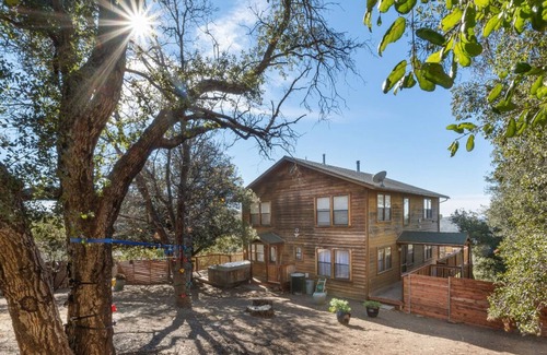 Julian House | Manzanita View