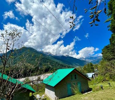 Manali Bed & Breakfast | Manzil Cafe & Stay