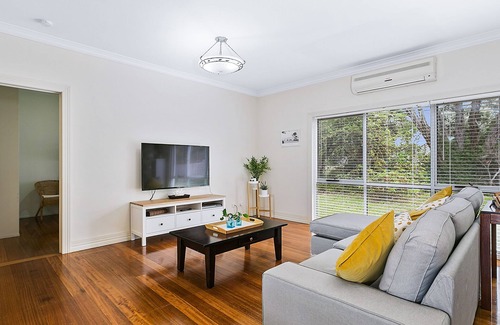 Rye House | MAORI BY THE BAY - FABULOUS BEACH HOUSE - 200 METERS TO THE FRONT BEACH.