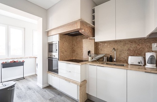 Santo Condestavel Apartment | Maple Apartment, Campo de Ourique, Lisbon