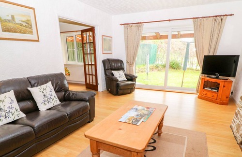 Tavistock Cottage | MAPLE COTTAGE, pet friendly, character holiday cottage in Tavistock