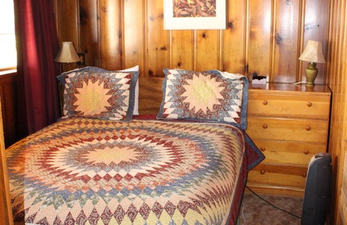Greer Cabin | Maple Cozy Rustic Cabin In The Pines