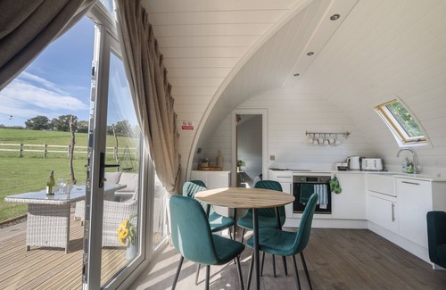 Bridport Cottage | Maple