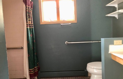 Gills Rock House | Maple Grove House (B) Handicap / Wheel Chair Accessible Rental !