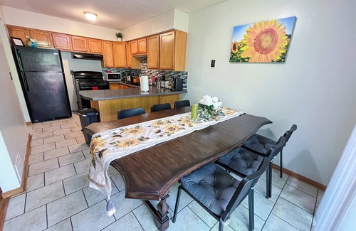 Maple Grove House | Maple Grove Retreat Haven