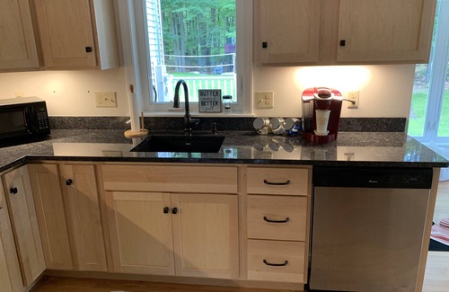 Hooksett House | Maple Place Private Guest House