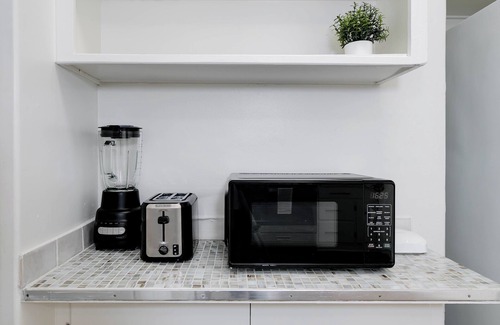 Mar Vista House | Mar Vista Beach Escape 2BR w/Relaxing Yard