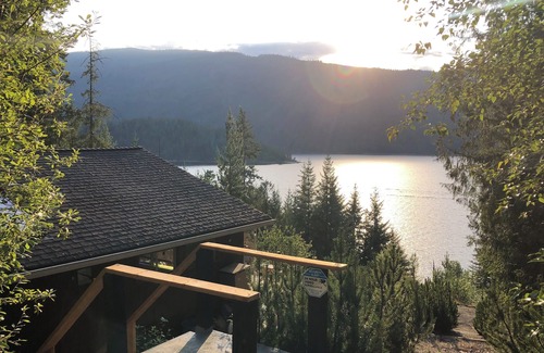 Swansea Point Cabin | Mara Lake Eagle’s Nest