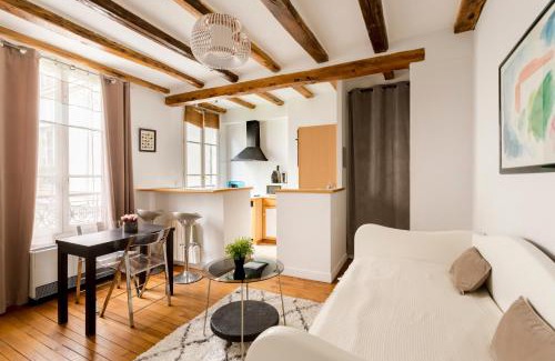 Archives Apartment | Marais Place des Vosges Sevigne