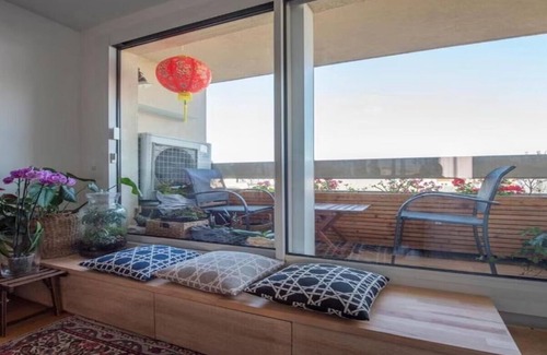 Quartier Sainte-Avoye Apartment | MARAIS POMPIDOU-NOTRE DAME-7TH FLOOR WITH SWEEPING VISTASn