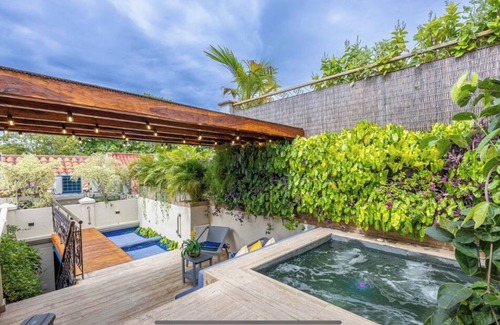 Cartagena Walled City House | Maravillosa Casa de Lujo con Jacuzzi en el Centro Historico Cartagena - Colombia