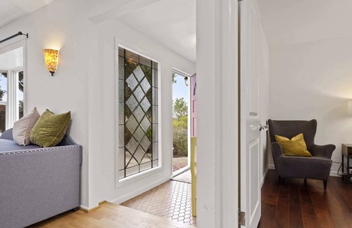 Belmont House | @ Marbella Lane - 3BR Belmont Cozy House