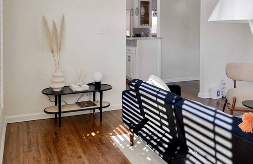 Central San Mateo House | @ Marbella Lane - 3BR home w/WS, home gym & grill