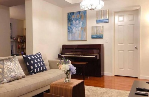 Lakes and Birds House | @ Marbella Lane - 4BR Homey Home w/ Piano