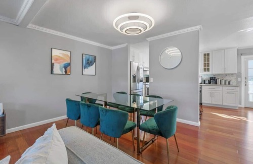 Sharp Park House | @ Marbella Lane - Buckingham Place | Laundry + P