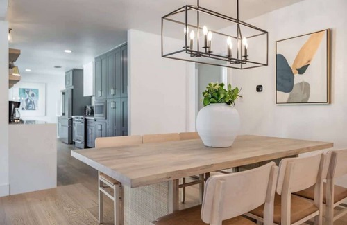 Fullerton House | @ Marbella Lane - Cozy Modern Home w/Relaxing Design & Pool