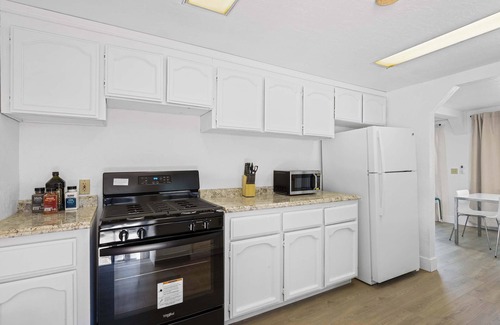 San Tomas House | @ Marbella Lane - Modern Cabin-style 2BR Home