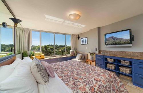 Waikiki Apartment | @ Marbella Lane Studio, 15 steps from the Beach, 11 mins from the Airport