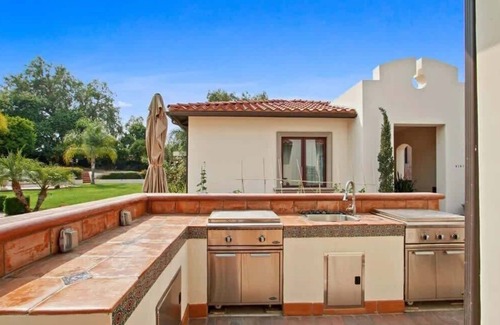 Yorba Linda Villa | @Marbella Lane - Stylish 1BR Villa with Luxe Touch
