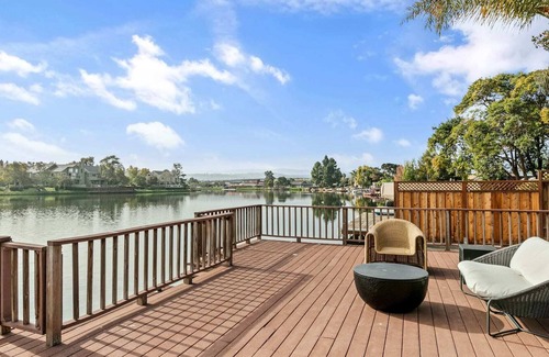 East San Mateo House | @ Marbella Lane - Sunset Lagoon Getaway