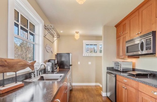 Coupeville Apartment | @ Marbella Lane - Waterfront Studio Whidbey Island