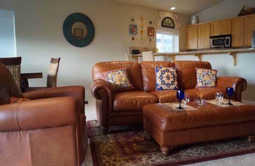 Gold Beach House | Marbella Shore, @ the Rogue River