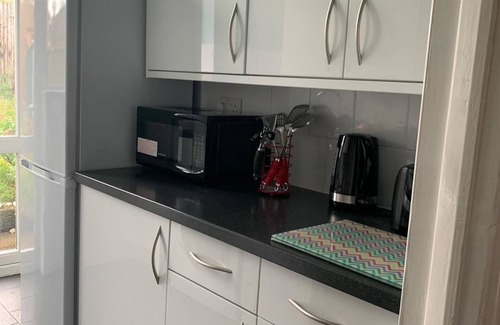 Tooting House | Marble Apartments Tooting House