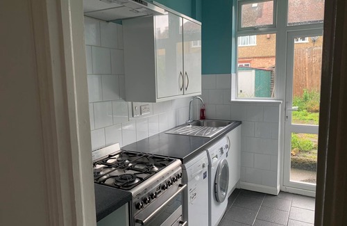 Tooting House | Marble Apartments Tooting House