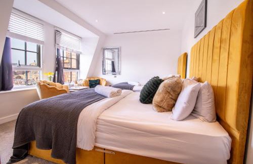 City of Westminster Apartment | Marble Arch Penthouses with Skyline Views
