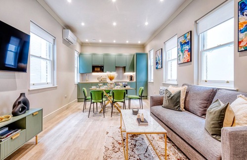 Bryanston and Dorset Square Apartment | Marble Arch Suite 2-Hosted by Sweetstay