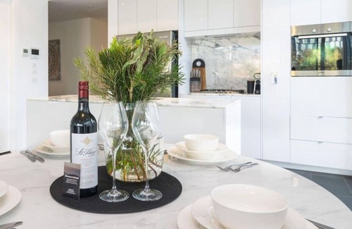 Adelaide Central Business District Apartment | Marble CBD Luxury 2 Bedroom Apt Pool & Parking