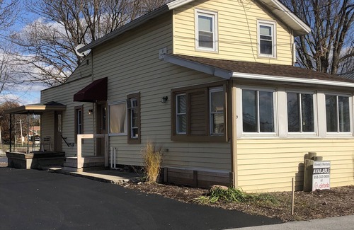 Baldwinsville Apartment | Marble Island South - Village Waterfront with dockage, parking, restaurants .
