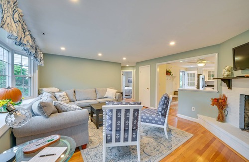 Marblehead Apartment | Marblehead Retreat w/Sprawling Yard & Gas Grill!