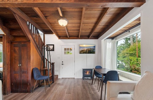 Neahkahnie Beach Cabin | ☀️ March Discounts! Gorgeous Cabin Remodel! Easy Beach Access! Manzanita!☀️