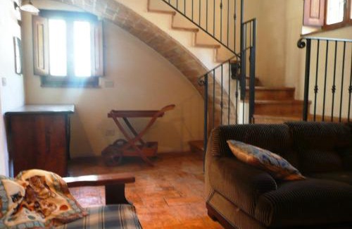 Fornole House | Marco & Andrea Agriturismo Collepina