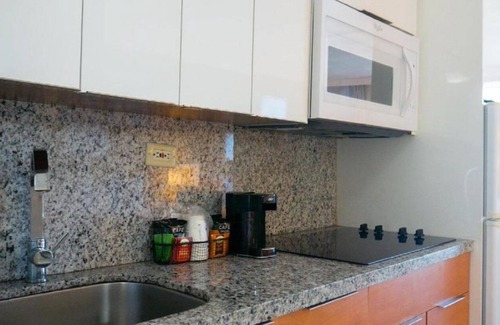 Sunny Isles Beach Hotel | Marco Polo Beach Resort Getaway! Beach Access, Pool