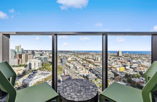 Southbank Apartment | Marco Southbank Spectacular Views Balcony Heated Pool Gym