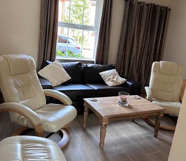 Midhurst House | Marden