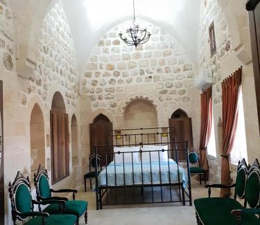 Artuklu Villa | Mardin tarihi ulu Cami yanı, tarihi Konak
