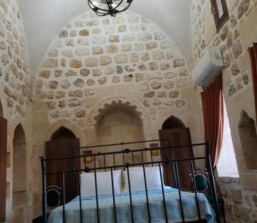 Artuklu Villa | Mardin tarihi ulu Cami yanı, tarihi Konak