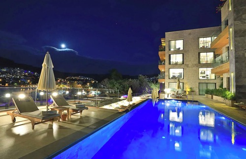 Gundogan House | Mare Deluxe Residences & Villas