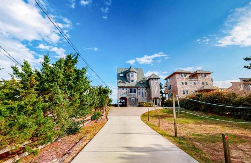 Avon House | Mare Vista #8-A