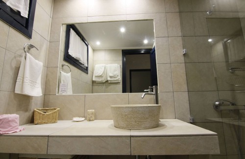 Mpatsi Hotel | Mare Vista Hotel - Epaminondas