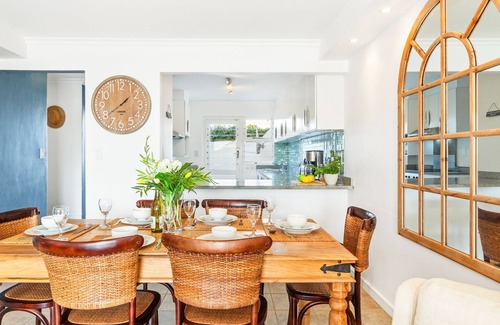 Milnerton Apartment | Marechale Way - One Bedroom Apartment, Sleeps 4