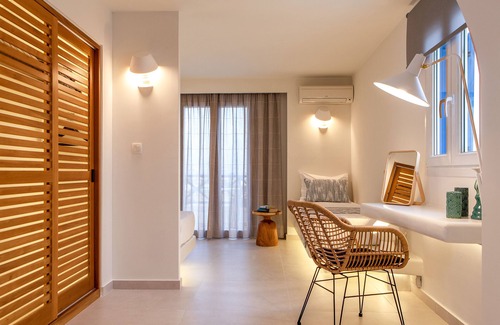 Perivolos House | Margarenia