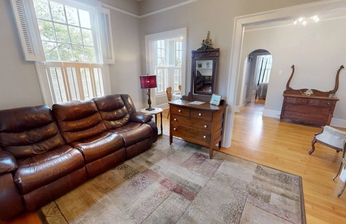 Lake Charles Apartment | Margaret Manor on Park Ave