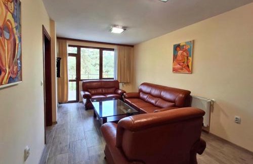 Tsigov Chark Cabin | Margarita Mountain Apartments